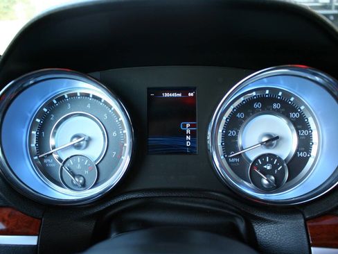 Used 2012 Chrysler 300 Limited image 11