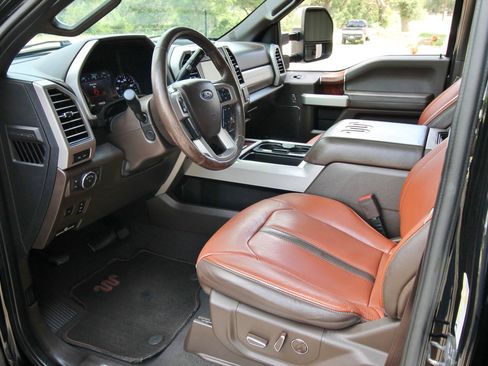 Used 2021 Ford F250 King Ranch w/ King Ranch Ultimate Package AWD/4WD image 20