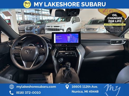 Used 2024 Toyota Venza XLE AWD/4WD image 10
