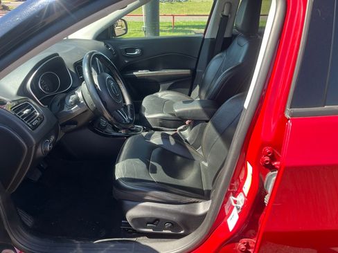 Used 2019 Jeep Compass Limited image 9