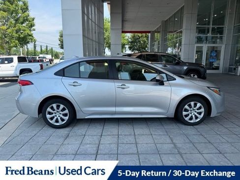 Used 2026 Toyota Corolla LE FWD image 5