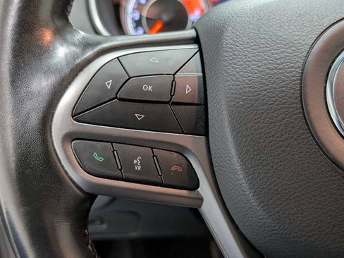 Used 2020 Jeep Cherokee Limited image 35