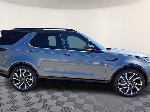 Certified 2025 Land Rover Discovery Dynamic SE AWD/4WD image 9