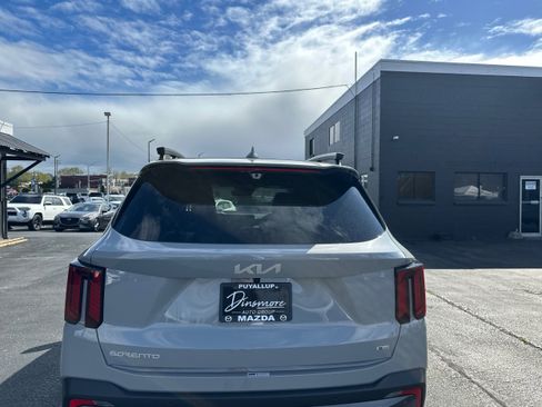 Used 2024 Kia Sorento SX Prestige w/ Sage Leather Package AWD/4WD image 26
