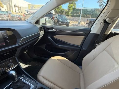 Used 2019 Volkswagen Jetta SEL FWD image 21