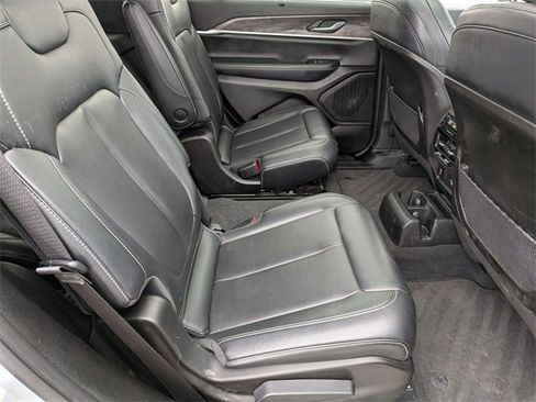 Certified 2024 Jeep Grand Cherokee L Limited w/ Luxury Tech Group II image 31