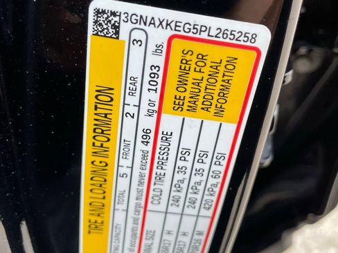 Used 2023 Chevrolet Equinox LT FWD image 29