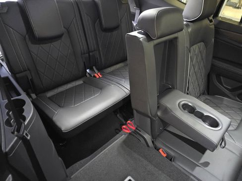 New 2026 Volkswagen Atlas SEL Premium R-Line image 13