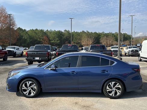 Used 2022 Subaru Legacy Premium image 4