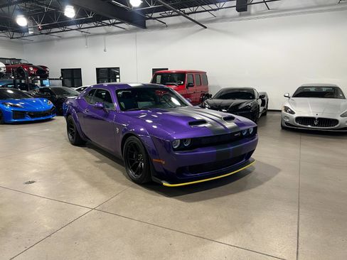 Used 2023 Dodge Challenger SRT Hellcat image 1