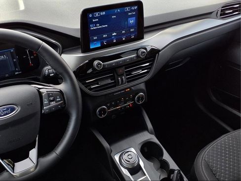 Used 2025 Ford Escape Active w/ Cold Weather Package image 3