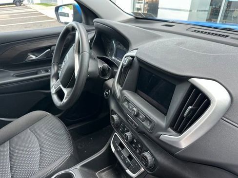 Used 2024 GMC Terrain SLE w/ Driver Convenience Package AWD/4WD image 16
