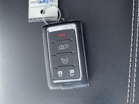 Used 2025 Jeep Grand Cherokee L Altitude AWD/4WD image 48