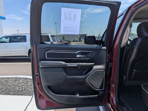 Used 2020 RAM 1500 Laramie AWD/4WD image 29