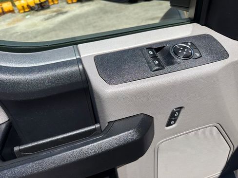 Used 2019 Ford F550 4x4 Regular Cab Super Duty image 13