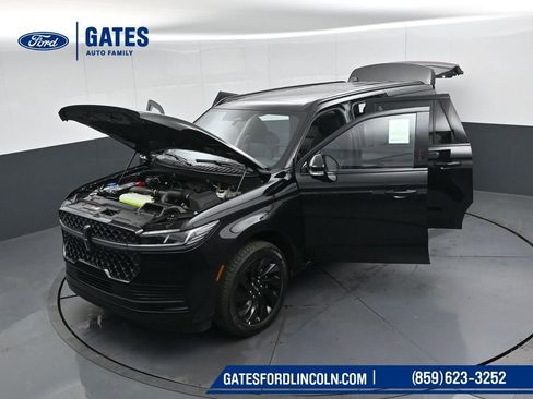 New 2026 Lincoln Navigator L Reserve w/ Jet Appearance Package image 64