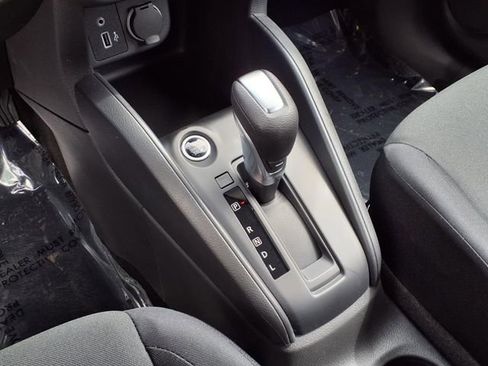 New 2025 Nissan Kicks Play S FWD image 17