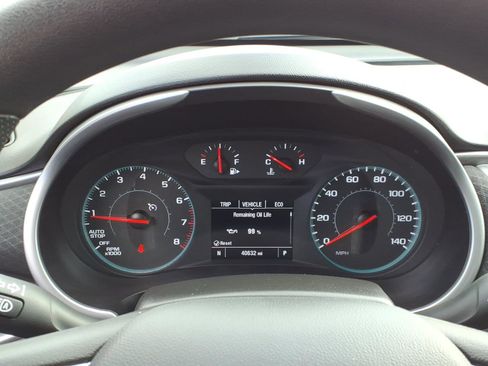 Used 2025 Chevrolet Malibu LT FWD image 16