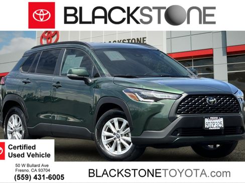 Used 2022 Toyota Corolla Cross LE AWD/4WD image 1