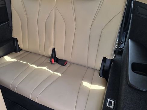 Used 2022 Acura MDX FWD w/ Technology Package image 22