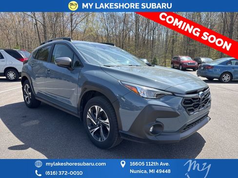 Used 2025 Subaru Crosstrek 2.0i Premium image 2