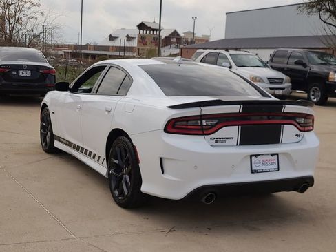 Used 2023 Dodge Charger R/T w/ Blacktop Package image 2