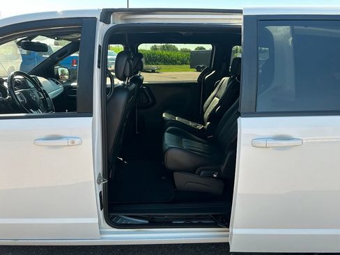 Used 2019 Dodge Grand Caravan GT FWD image 20
