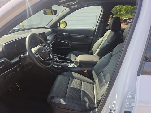 Used 2025 Kia Telluride SX X-Line AWD/4WD image 9