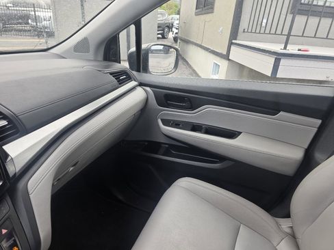 Used 2019 Honda Odyssey EX-L image 17