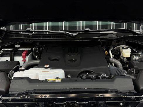 Used 2025 Toyota Tundra Limited image 20