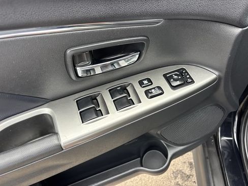 Used 2024 Mitsubishi Outlander Sport SE AWD/4WD image 15