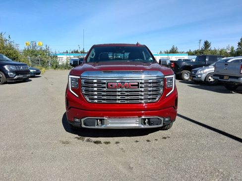 Used 2024 GMC Sierra 1500 Denali w/ Denali Reserve Package AWD/4WD image 3