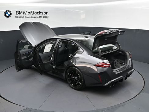 New 2026 BMW M5 w/ Executive Package AWD/4WD image 2