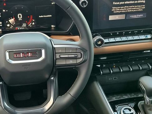 New 2026 GMC Canyon AT4 AWD/4WD image 14
