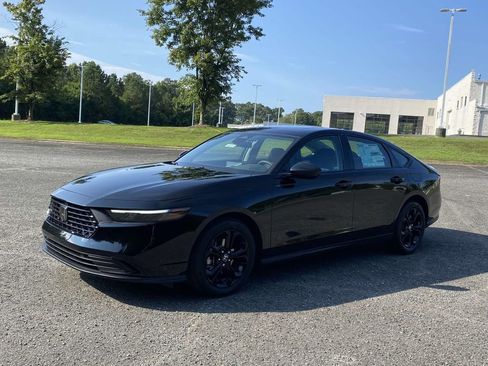 New 2025 Honda Accord SE image 5