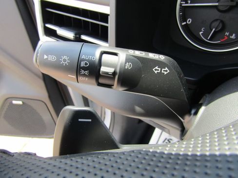 Used 2026 Mitsubishi Outlander AWD image 19