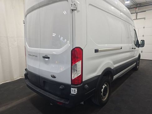 Used 2024 Ford Transit 250 148 High Roof RWD image 6
