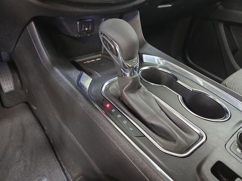 Used 2023 Chevrolet Traverse LT image 22