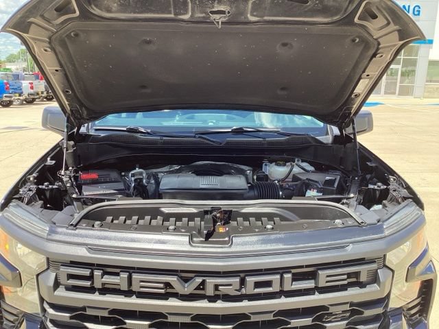 Used 2023 Chevrolet Silverado 1500 Custom Trail Boss w/ Midnight Edition AWD/4WD image 18