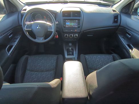Used 2024 Mitsubishi Outlander Sport SE image 27