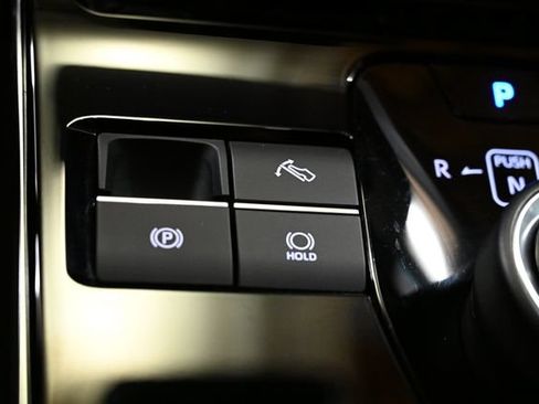 Used 2023 Subaru Solterra AWD image 34
