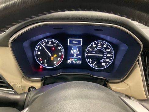 Used 2025 Subaru Outback Limited AWD/4WD image 2