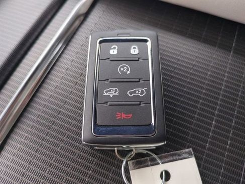 New 2026 Jeep Grand Wagoneer L Summit AWD/4WD image 30