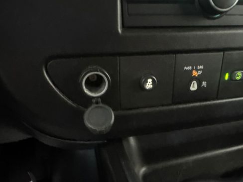 Used 2019 GMC Savana 2500 Extended RWD image 20