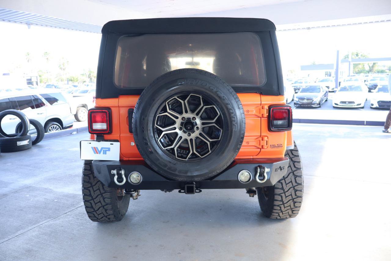 Used 2019 Jeep Wrangler Unlimited Sahara AWD/4WD image 8