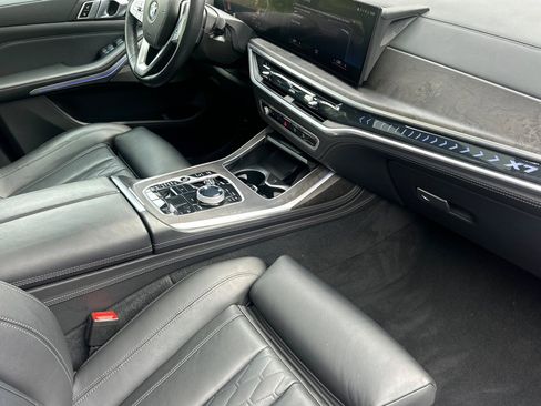 Certified 2023 BMW X7 xDrive40i w/ Premium Package AWD/4WD image 19