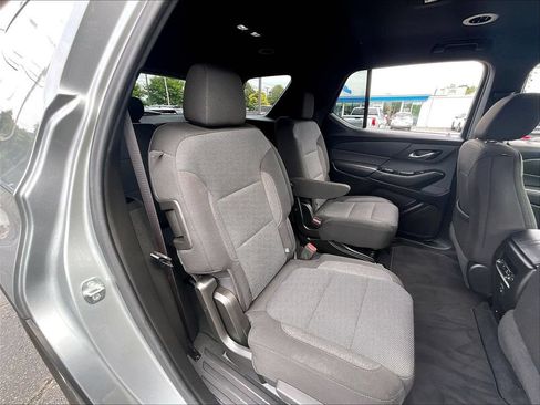 Used 2023 Chevrolet Traverse LT AWD/4WD image 15