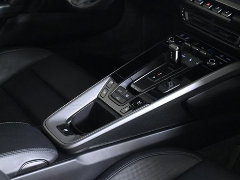 Certified 2021 Porsche 911 Carrera image 23