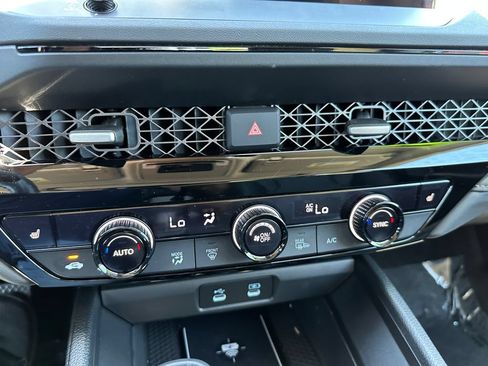 Used 2025 Honda Accord EX-L image 31