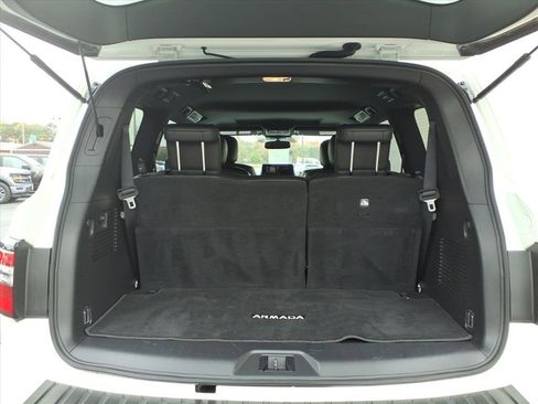 Used 2024 Nissan Armada SL w/ Midnight Edition Package image 5